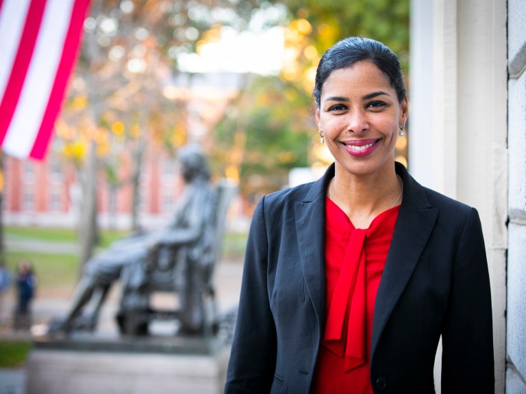 Sara Bleich headshot