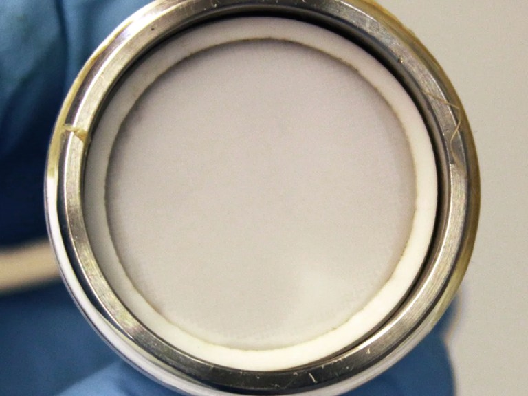 A liquid gated membrane